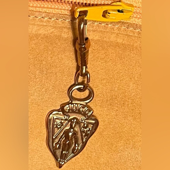 Gucci Printed Messenger Bag, Yellow - Picture 9 of 10